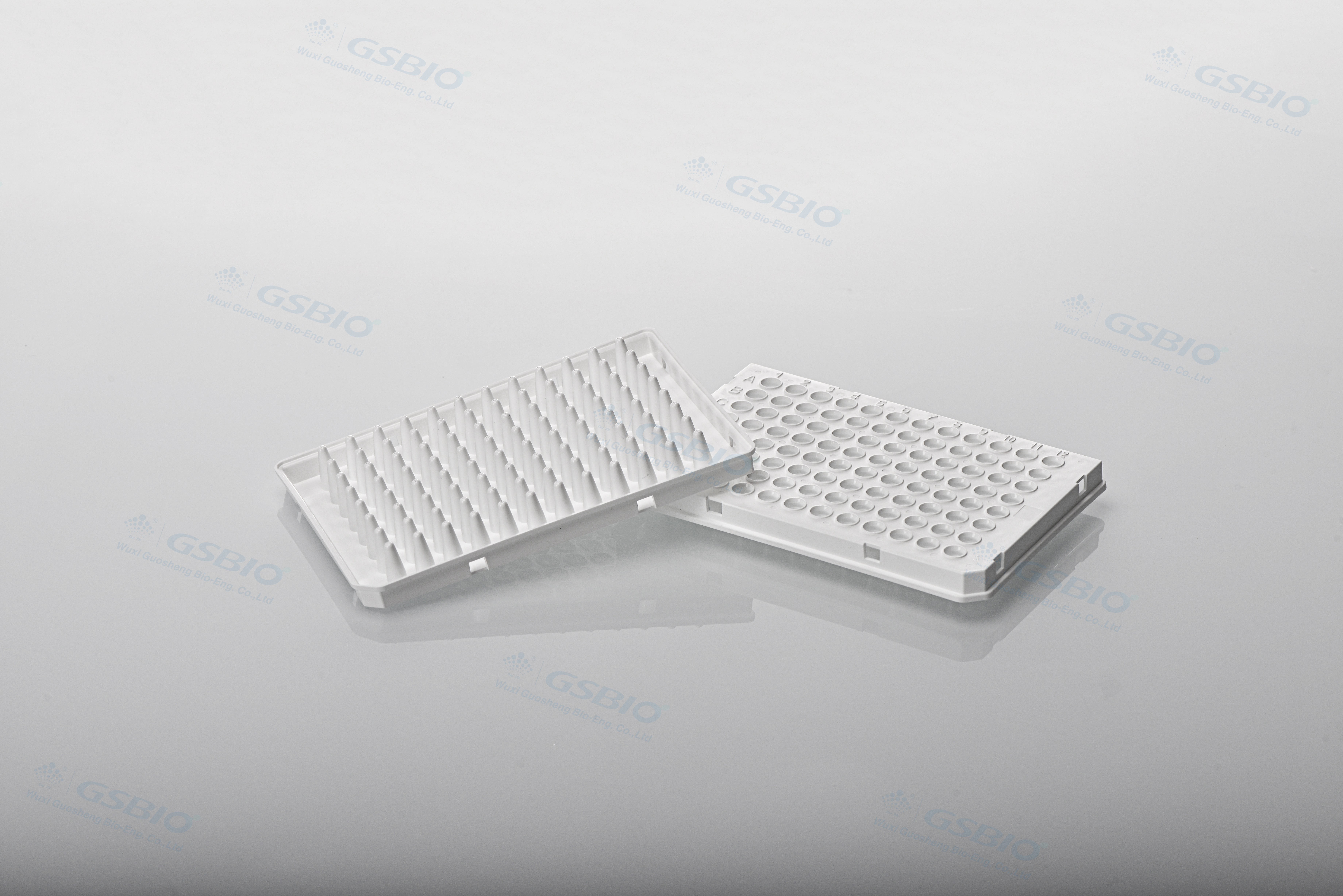 0.1mL Semi-skirted PCR 96-Well Plates. clear or white, be detachable for 24 or 48 wells, be used for real-time fluorescence quantitative experiments (qPCR).